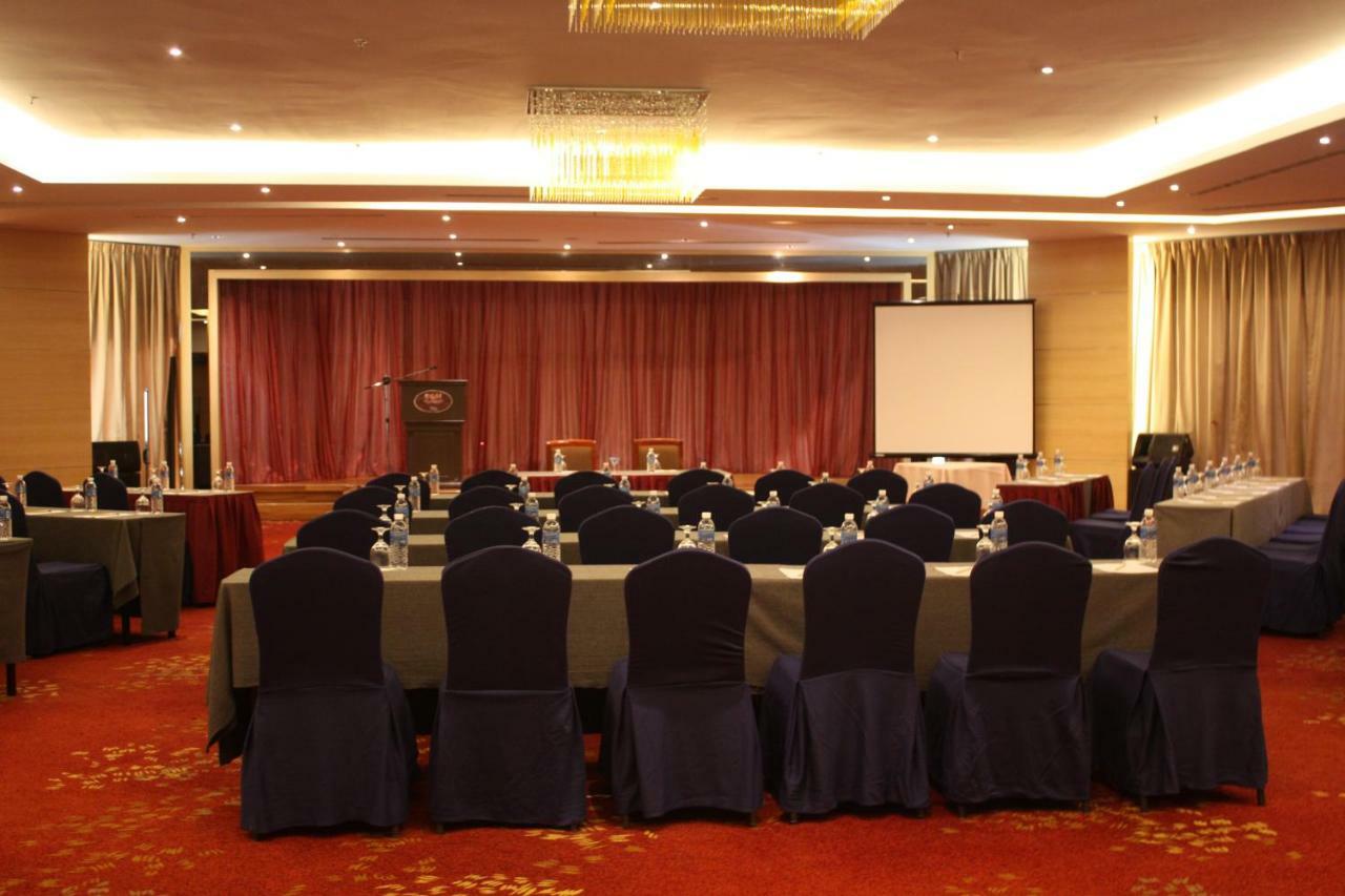 Sabah Oriental Hotel Kota Kinabalu Buitenkant foto