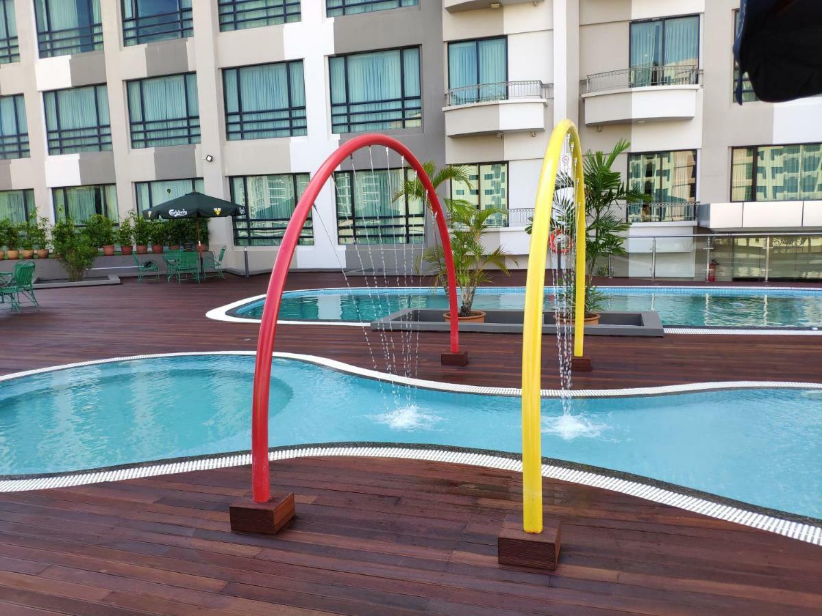 Sabah Oriental Hotel Kota Kinabalu Buitenkant foto